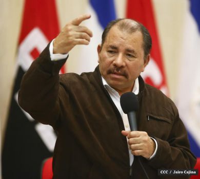 Daniel abandera delegación que participará en Juegos Centroamericanos y del Caribe