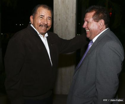 Daniel abandera delegación que participará en Juegos Centroamericanos y del Caribe