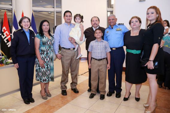 Presidente Daniel asciende en grados a nuevos Comisionados Generales de la Policía Nacional