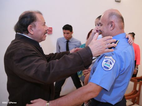 Presidente Daniel asciende en grados a nuevos Comisionados Generales de la Policía Nacional