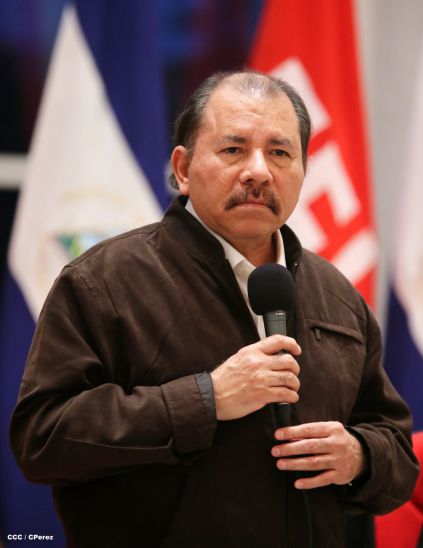 Presidente Daniel asciende en grados a nuevos Comisionados Generales de la Policía Nacional