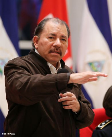 Presidente Daniel asciende en grados a nuevos Comisionados Generales de la Policía Nacional