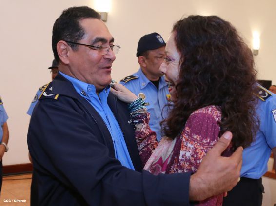 Presidente Daniel asciende en grados a nuevos Comisionados Generales de la Policía Nacional