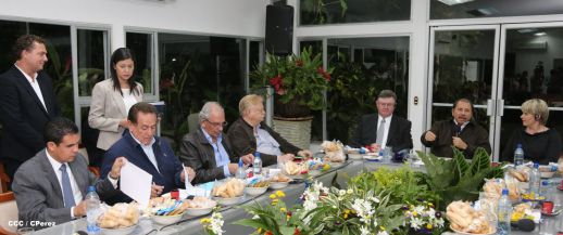 Presidente Daniel se reúne con delegación gubernamental y de empresarios de Islandia