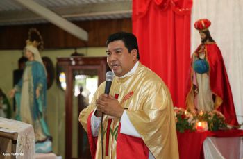 Cardenal Brenes celebra a Cristo Rey