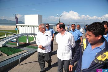 Compañero cubano realiza recorrido por diferentes lugares de la capital