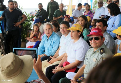 Turistas nacionales y extranjeros disfrutaron del Carnaval Acuático en Río San Juan