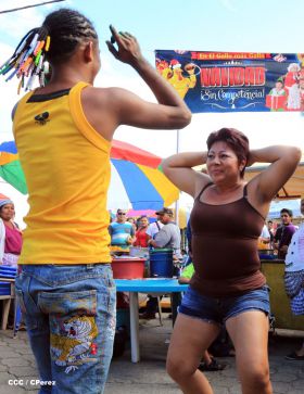 Turistas nacionales y extranjeros disfrutaron del Carnaval Acuático en Río San Juan