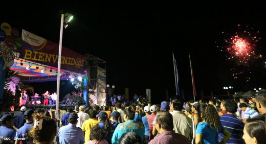 Turistas nacionales y extranjeros disfrutaron del Carnaval Acuático en Río San Juan