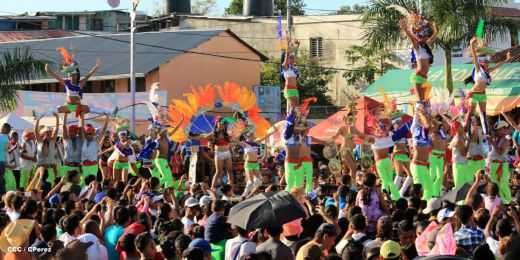 Turistas nacionales y extranjeros disfrutaron del Carnaval Acuático en Río San Juan