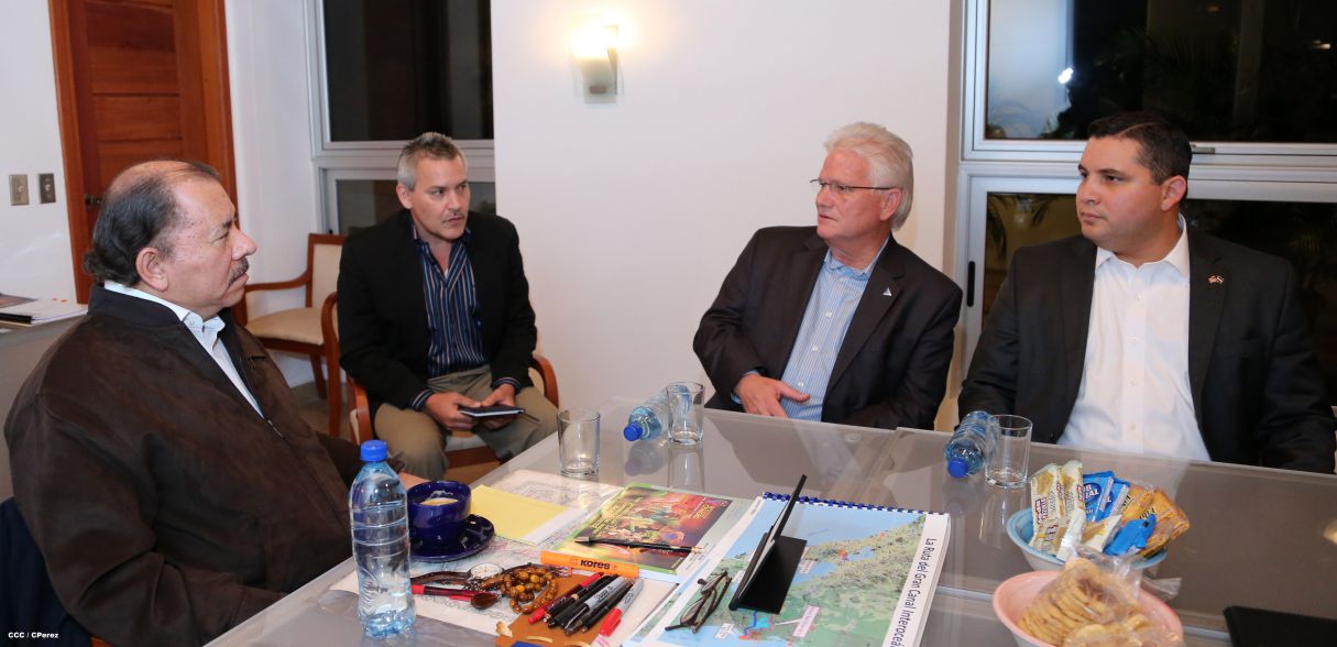 Presidente Daniel se reúne con presidente del AACLA, Nicholas Galt