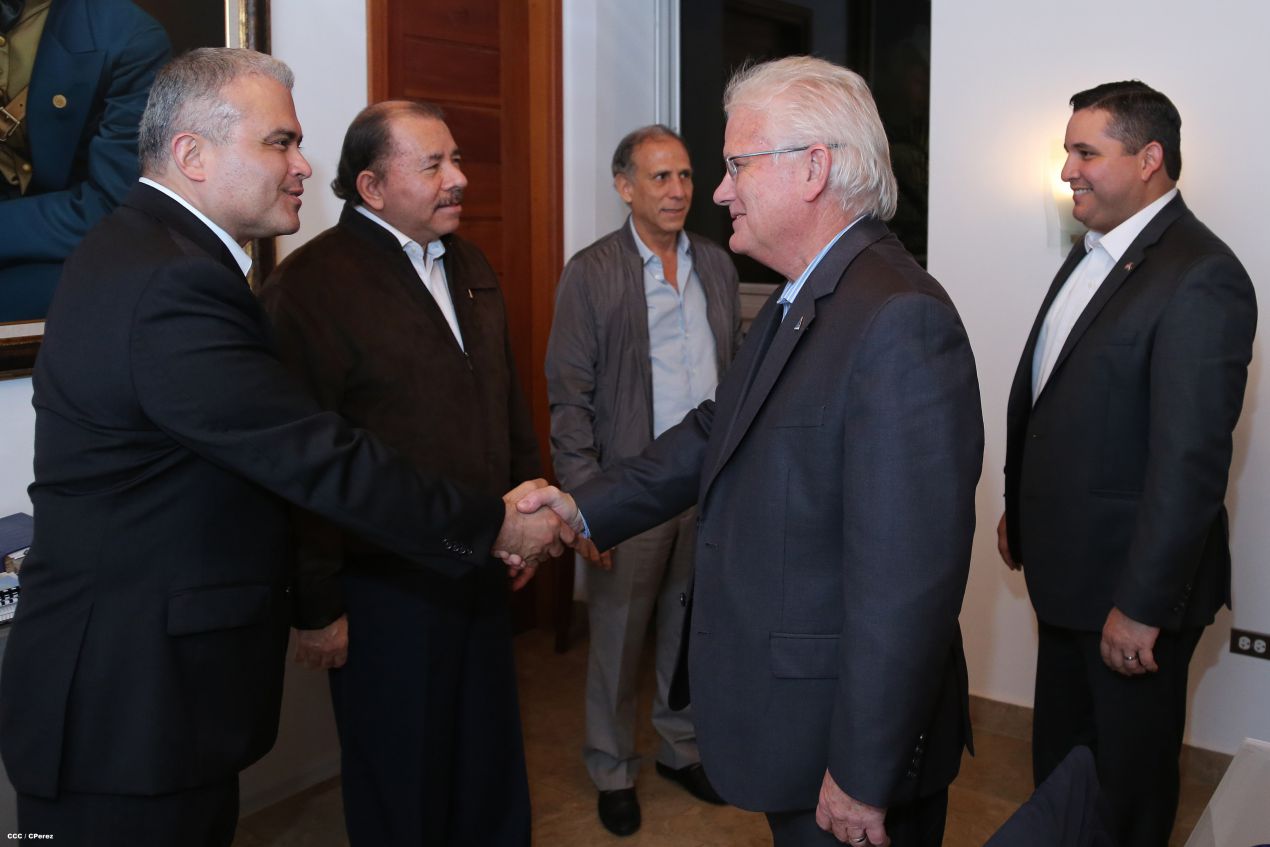 Presidente Daniel se reúne con presidente del AACLA, Nicholas Galt