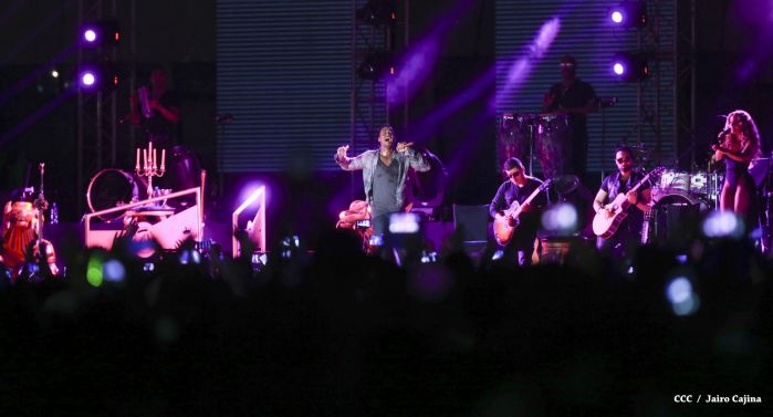Concierto de Romeo Santos en Nicaragua