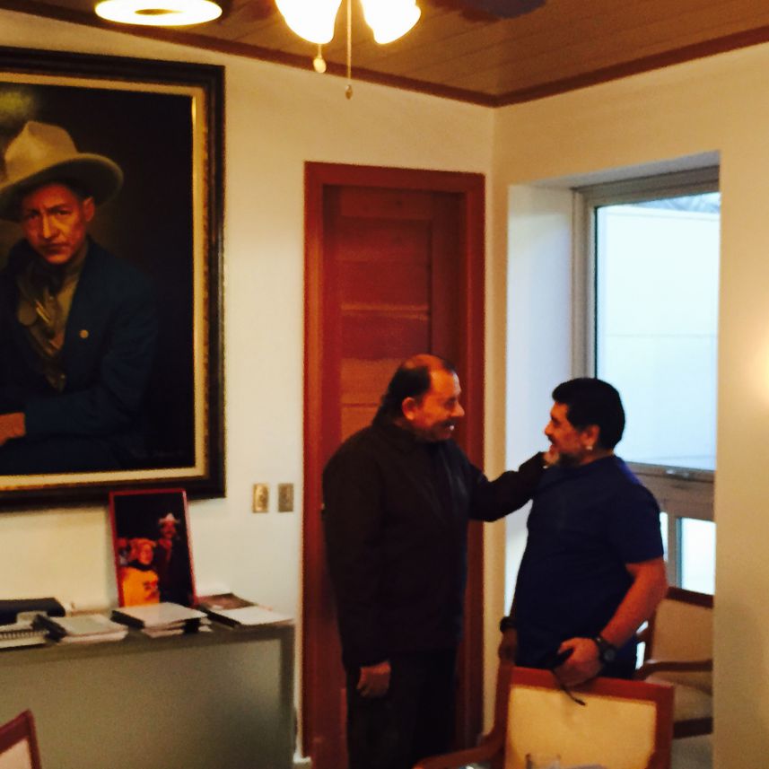 Presidente Daniel sostiene encuentro con Diego Armando Maradona