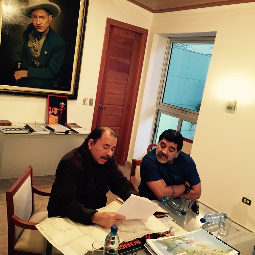 Presidente Daniel sostiene encuentro con Diego Armando Maradona