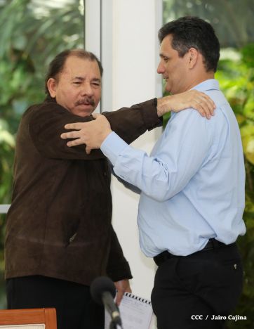 Daniel y Rosario se reúnen con Delegación de Alto Nivel de Venezuela