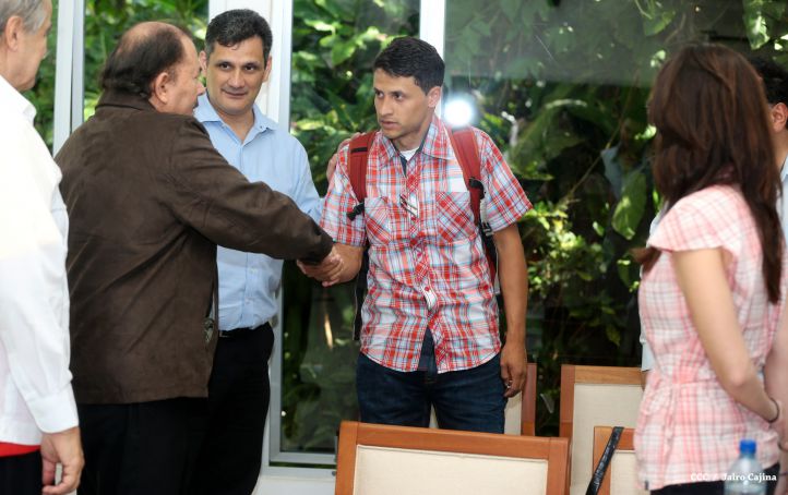 Daniel y Rosario se reúnen con Delegación de Alto Nivel de Venezuela