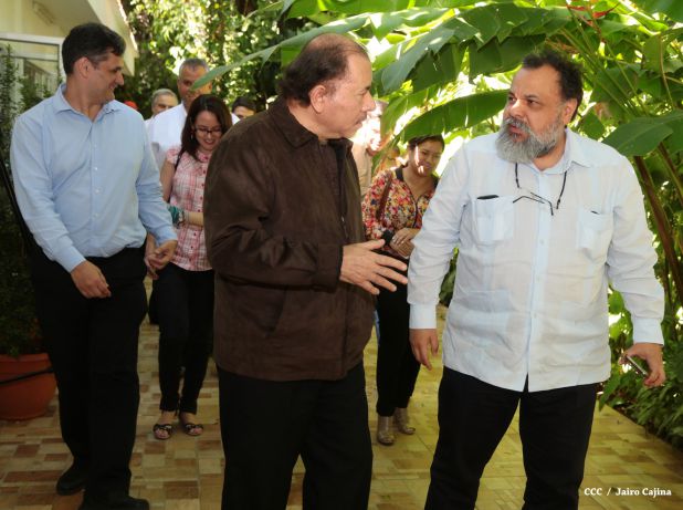 Daniel y Rosario se reúnen con Delegación de Alto Nivel de Venezuela