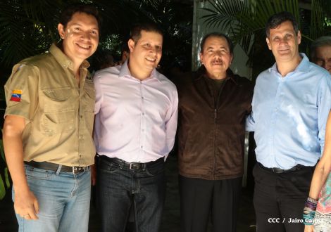 Daniel y Rosario se reúnen con Delegación de Alto Nivel de Venezuela