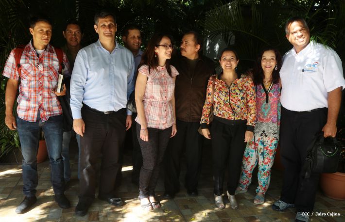 Daniel y Rosario se reúnen con Delegación de Alto Nivel de Venezuela