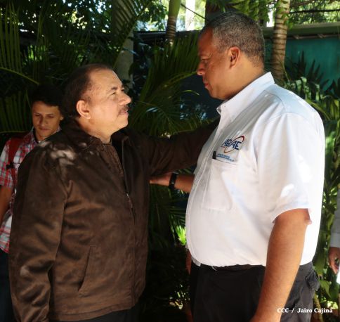 Daniel y Rosario se reúnen con Delegación de Alto Nivel de Venezuela