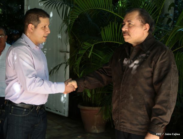 Daniel y Rosario se reúnen con Delegación de Alto Nivel de Venezuela