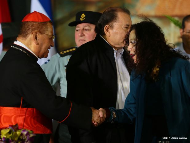 Daniel y Rosario presiden graduación de cadetes del Ejército