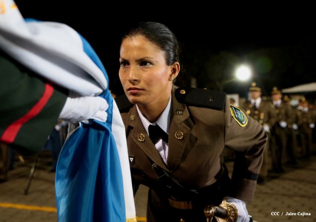Daniel y Rosario presiden graduación de cadetes del Ejército