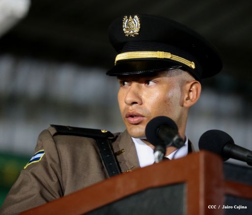 Daniel y Rosario presiden graduación de cadetes del Ejército