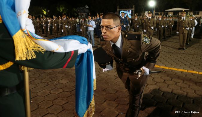 Daniel y Rosario presiden graduación de cadetes del Ejército