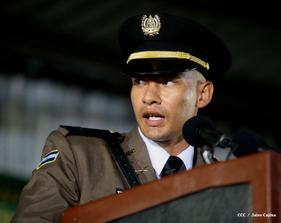 Daniel y Rosario presiden graduación de cadetes del Ejército