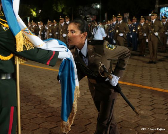 Daniel y Rosario presiden graduación de cadetes del Ejército
