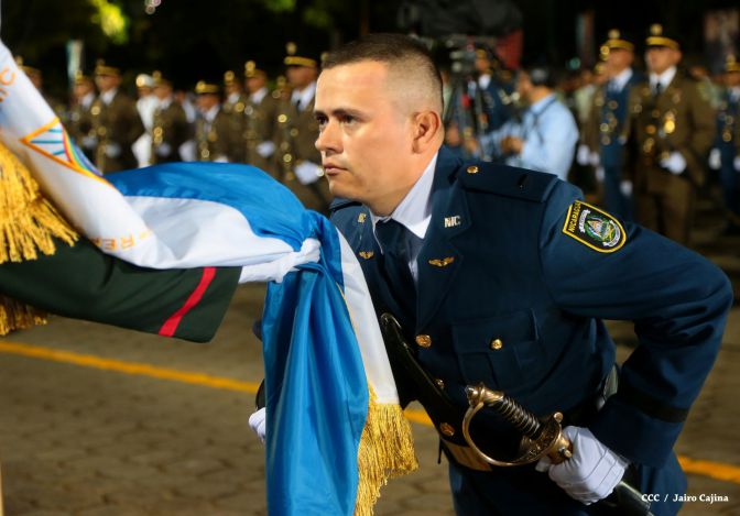 Daniel y Rosario presiden graduación de cadetes del Ejército