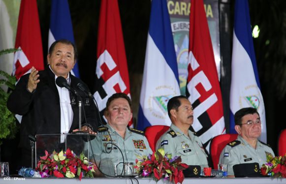 Daniel y Rosario presiden graduación de cadetes del Ejército