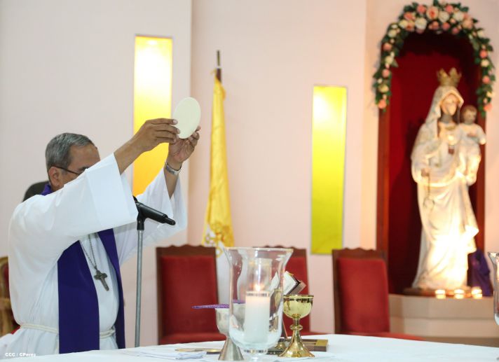 Celebran Misa de Acción de Gracias por normalización de relaciones Cuba-EEUU y liberación de los Héroes Cubanos