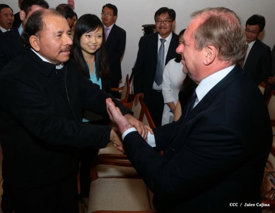 Daniel y Rosario celebran junto a Wang Jing inicio de Obras del Gran Canal por Nicaragua
