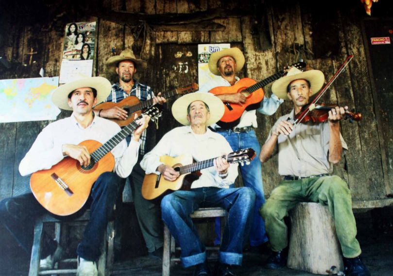 Artistas, familiares y amigos abrazan el trascendente legado de Don Felipe Urrutia