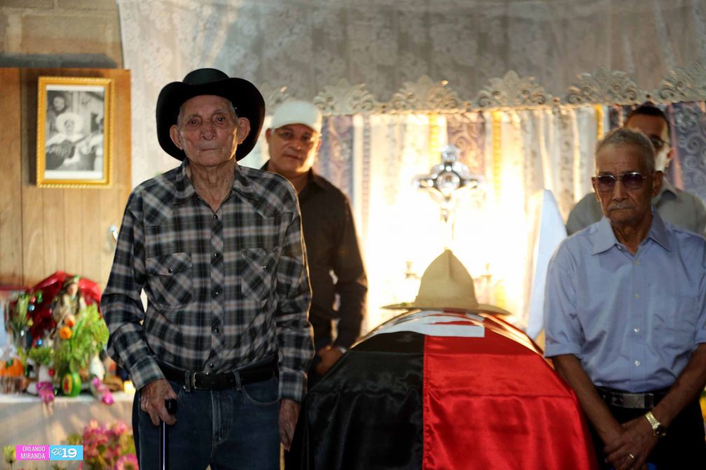 Artistas, familiares y amigos abrazan el trascendente legado de Don Felipe Urrutia