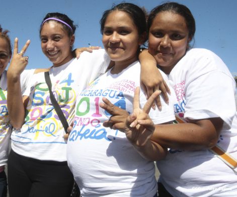 Familias de Nicaragua celebran 8 Años de Victorias