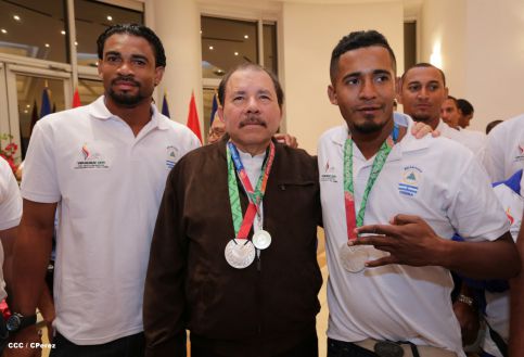 Presidente Daniel sostiene encuentro con medallistas de Juegos Centroamericanos y del Caribe