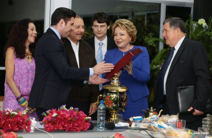 Presidente Daniel y Compañera Rosario se reúnen con Presidenta del Consejo de la Federación Rusa