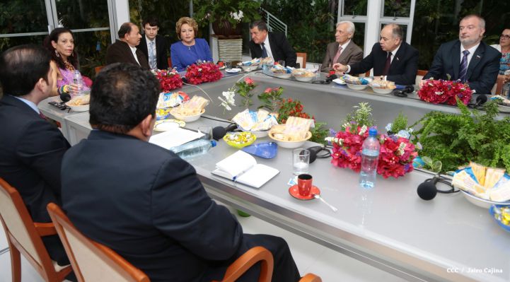 Presidente Daniel y Compañera Rosario se reúnen con Presidenta del Consejo de la Federación Rusa