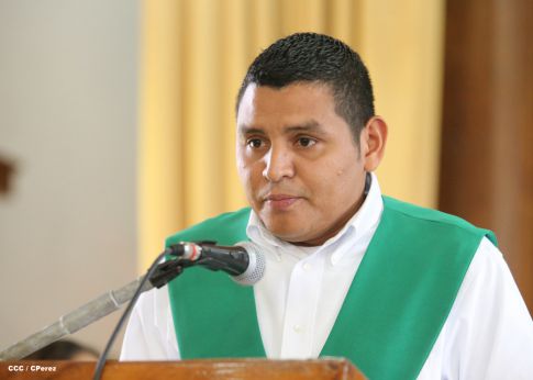 Cardenal Brenes celebra 90 Confirmaciones en Tipitapa