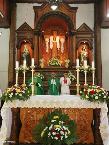 Cardenal Brenes celebra 90 Confirmaciones en Tipitapa