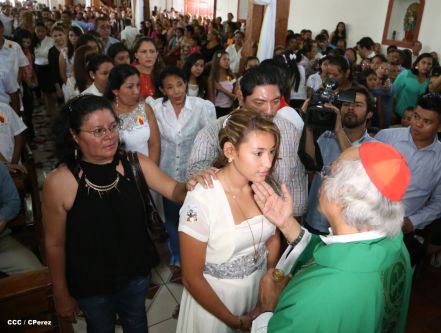 Cardenal Brenes celebra 90 Confirmaciones en Tipitapa