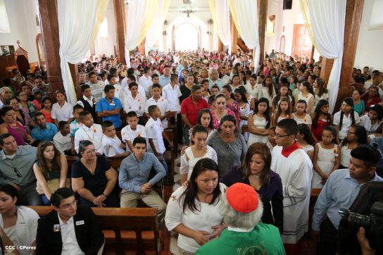 Cardenal Brenes celebra 90 Confirmaciones en Tipitapa