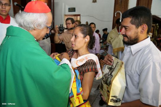 Cardenal Brenes celebra 90 Confirmaciones en Tipitapa