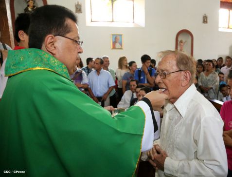 Cardenal Brenes celebra 90 Confirmaciones en Tipitapa