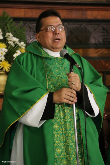 Cardenal Brenes celebra 90 Confirmaciones en Tipitapa