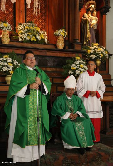 Cardenal Brenes celebra 90 Confirmaciones en Tipitapa